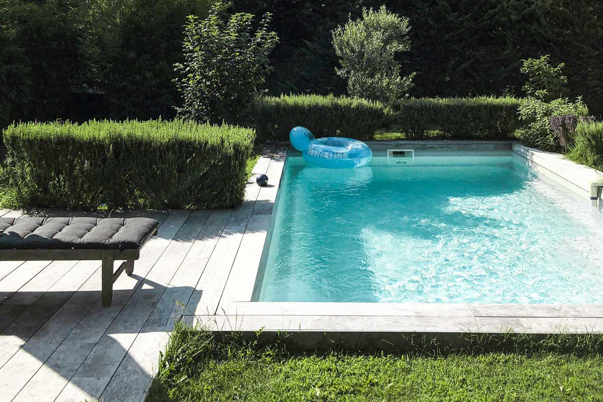 Swimming pool 1