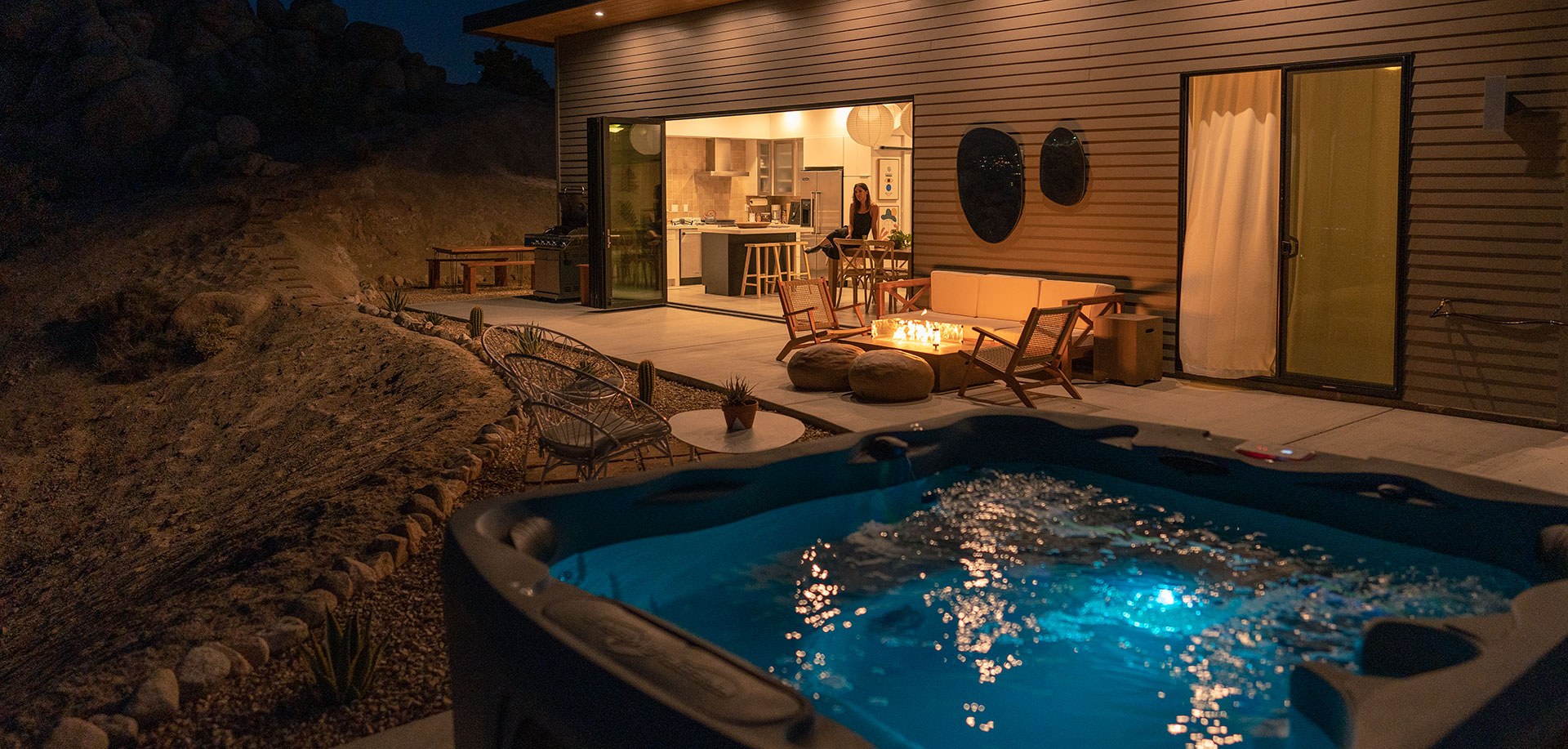 hot tub with holiday let