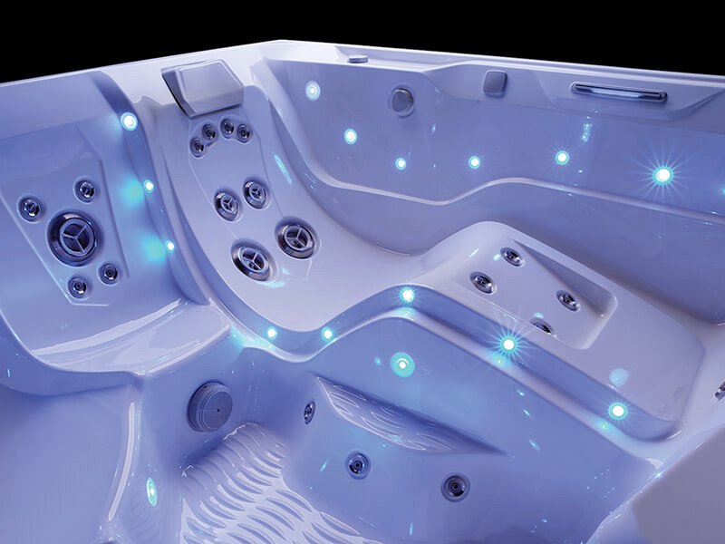 Multi-colour LED lighting