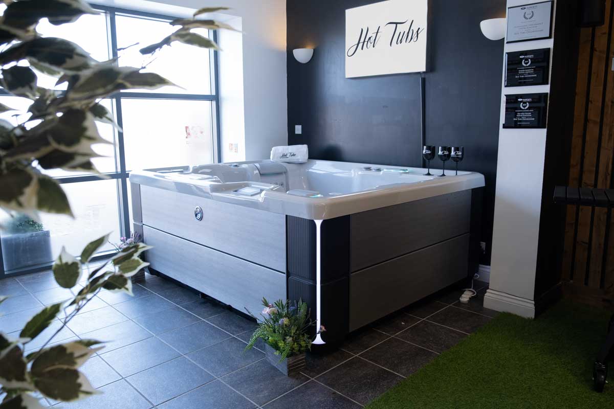 in store JetsetterLX hot tub