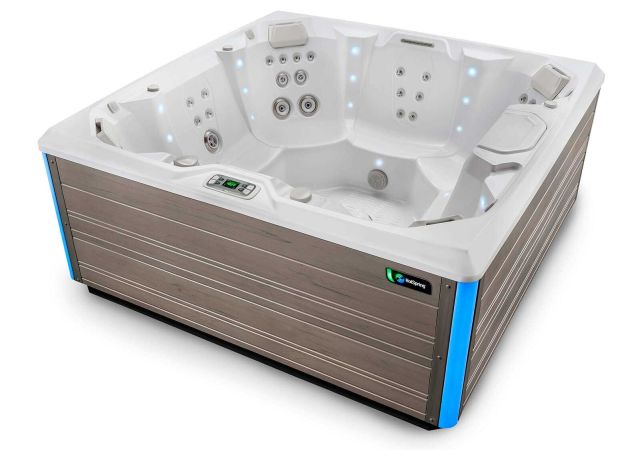 Pulse hot tub