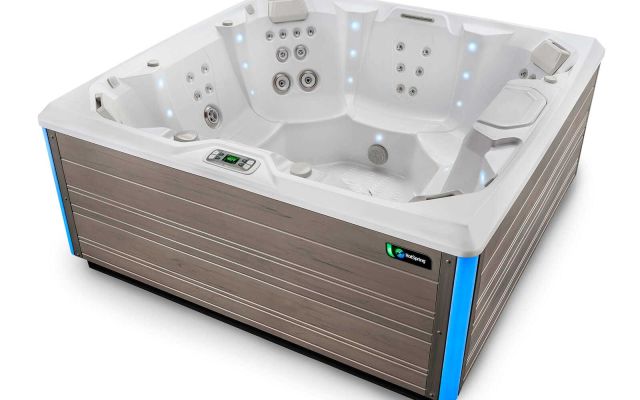 Pulse hot tub