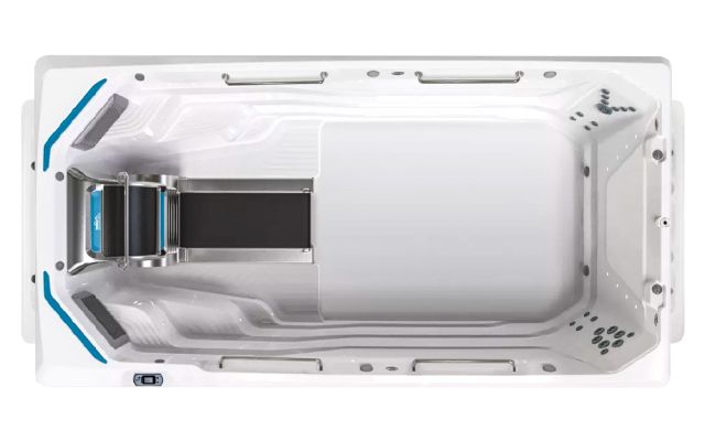 E550 swim spa from above