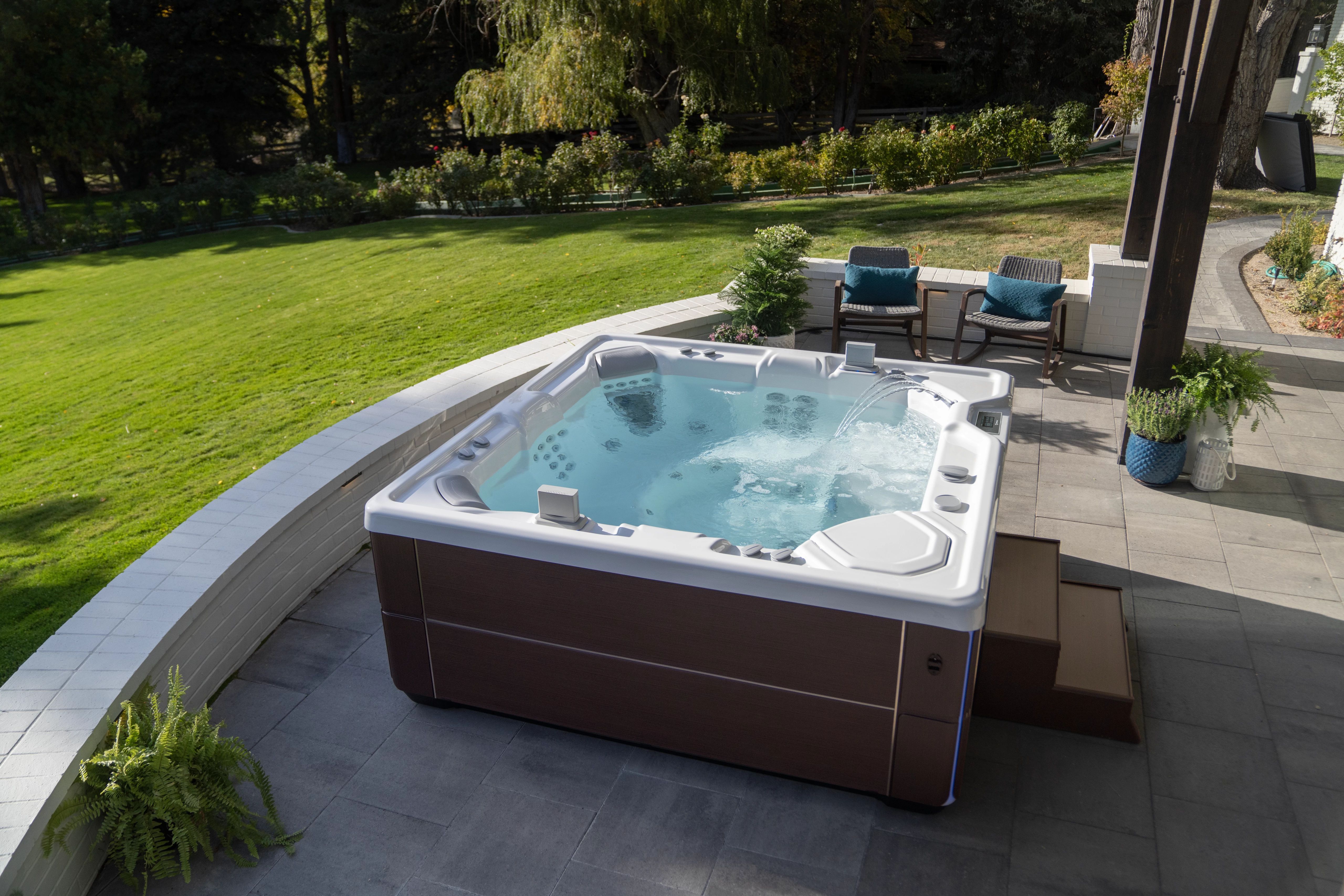 HotSpring Highlife Hot Tub In Garden