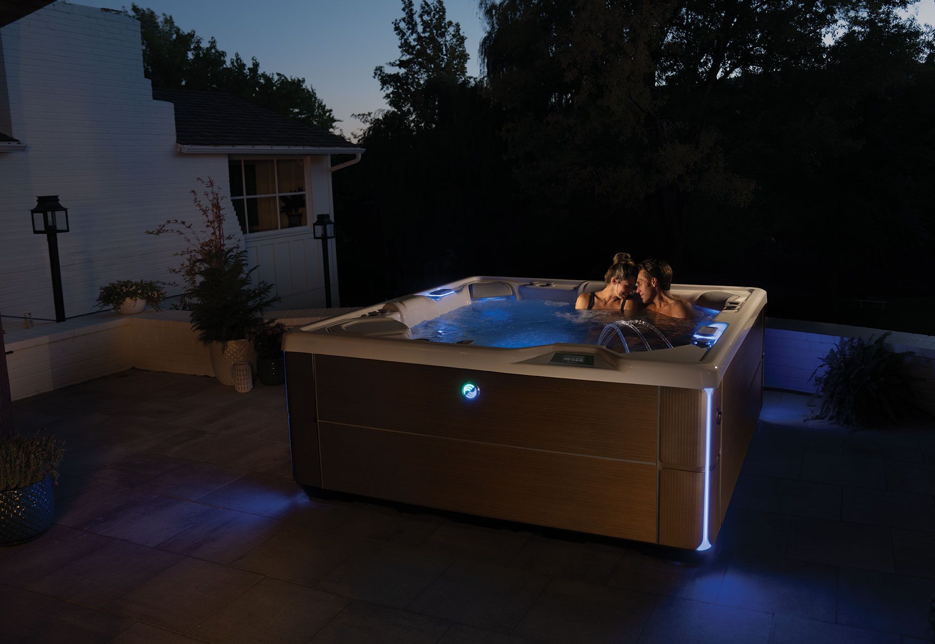hot tubs outside at night