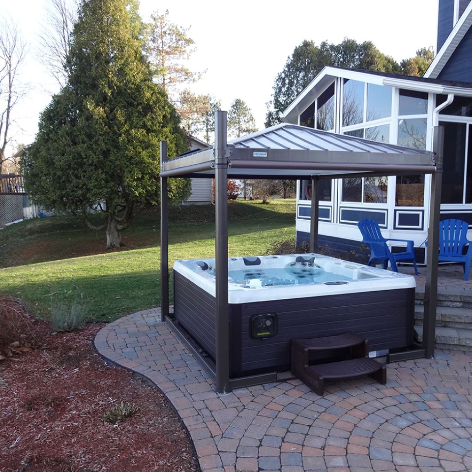 Hot Tub with Covana