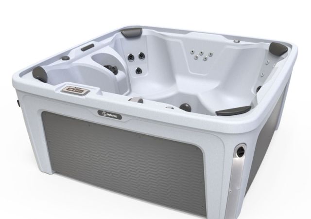 FreeFlow Monterey hot tub