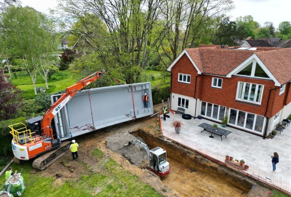 installing aqua technics pool