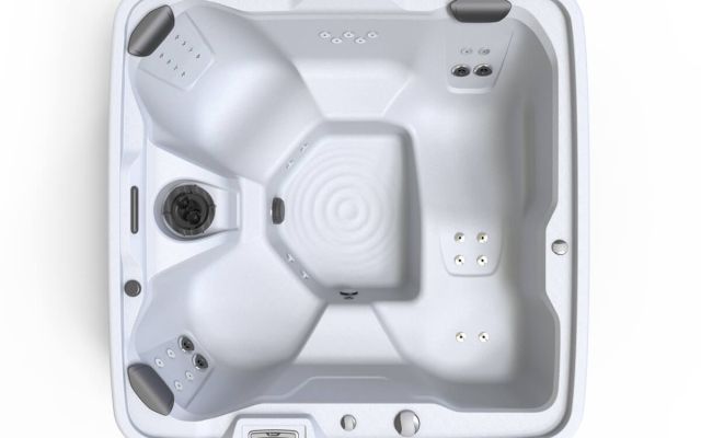 Overhead shot of FreeFlow Excursion hot tub