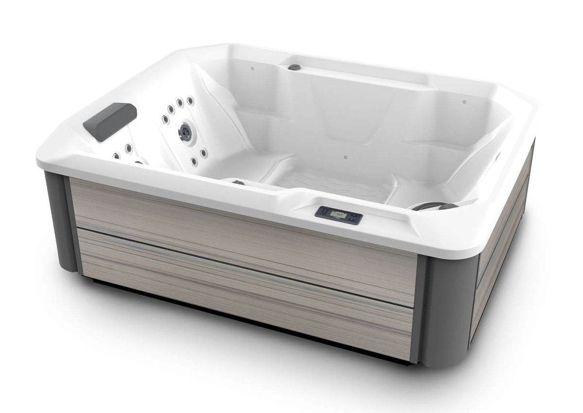 Stride hot tub