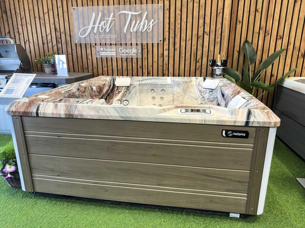 in store FlairDL hot tub