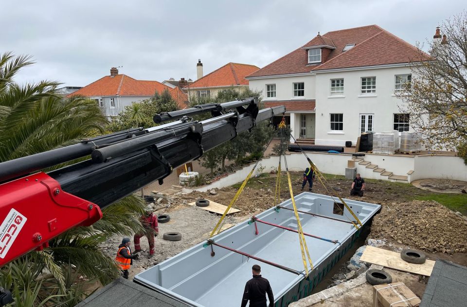 aqua technic pool installation